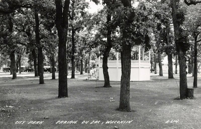 Prairie du Sac Wisconsin~City Park Gazebo~Trailers Thru Trees~1950s RPPC 