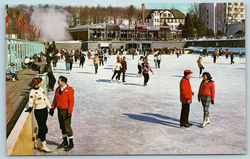 Postcard NY Kiamesha Lake Concord Hotel Outdoor Ice Skating Rink c1950s Q3