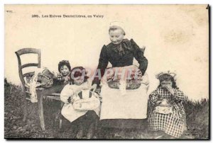 Postcard Old Lace Dentelliere The bobbin lace makers pupils En Velay