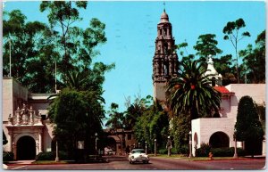 VINTAGE POSTCARD VIEW OF CALIFORNIA TOWER FROM PLAZA DE PANAMA BALBOA PARK 1959