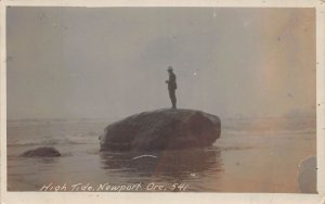 J74/ Newport Oregon RPPC Postcard c1920 High Tide Man on Rock  287