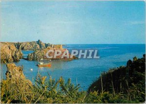 Modern Postcard Ile d'Yeu the Cote Sauvage Output Port of Wheel Boat