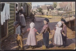 Netherlands Postcard - Children Holding Hands in Volendam  DP391