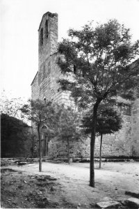 Lot360 plaza iglesia conques lerida real photo spain