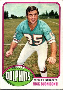 1976 Topps Football Card Nick Buoniconti Miami Dolphins sk4503