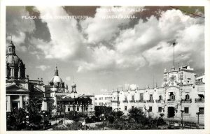 RPPC Postcard; Plaza del Constitution, Guadalajara Jal. Mexico, Julio Fot.