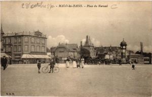 CPA MALO-les-BAINS - Place du Kursaal (512877)