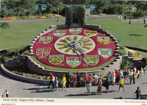 NIAGARA FALLS , Ontario , Canada , 60-80s ; Floral Clock