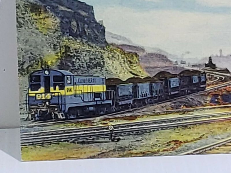 Locomotive Train Vintage Postcard Hull-Rust Mine Hibbing Minnesota diesel & ore