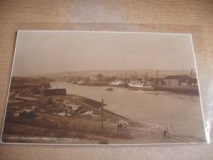 NEWHAVEN HARBOUR,RP,SUSSEX POSTCARD 1943