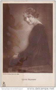 Lotte Neuman Photo