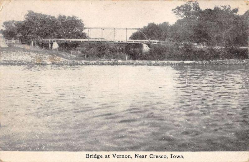 Cresco Iowa Bridge At Vernon Lake Scene Antique Postcard K17371