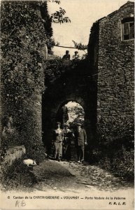 CPA Canton de La Chataigneraie - VOUVANT - Porte féodale de la Poterne (637043)