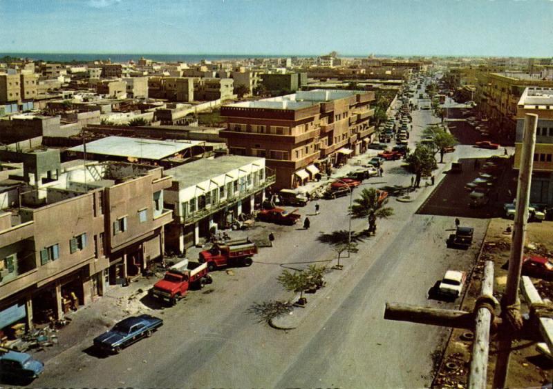 saudi arabia, DAMMAN, Dhahran Area, Street Scene, Cars Trucks (1972) Stamps