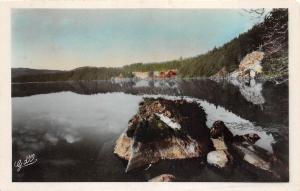 BR11968 Auvergne lac pavin Roches eruptives   france