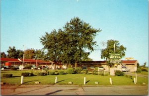 Vtg Macon Missouri MO Welcome Motel Unused Chrome Postcard