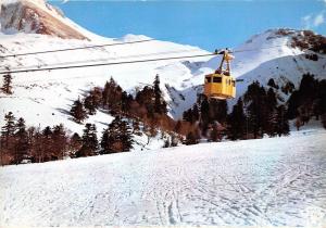 BF40451 auvergne les champs de neige du sancy france   cable train teleferique