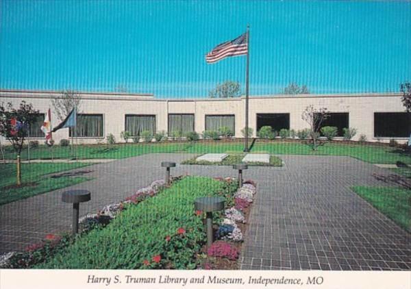 Missouri Independence Harry S Truman Library and Museum Showing Graves Of Har...