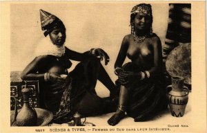 PC CPA Scenes et Types Femmes du Sud North Africa FEMALE ETHNIC NUDE (a9959)