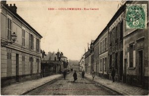CPA Coulommiers Rue Carnot FRANCE (1301113)