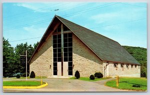 New Hampshire~Our Lady Of The Grace Chapel @ Bristol Street View~Vtg Postcard