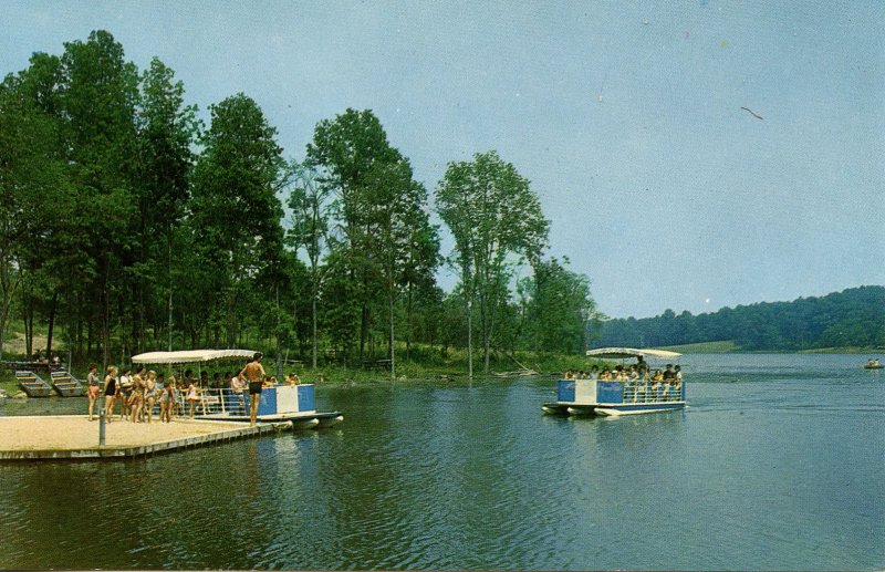 PA - Dover. Sightseeng Boats at Gifford Pinchot State Park