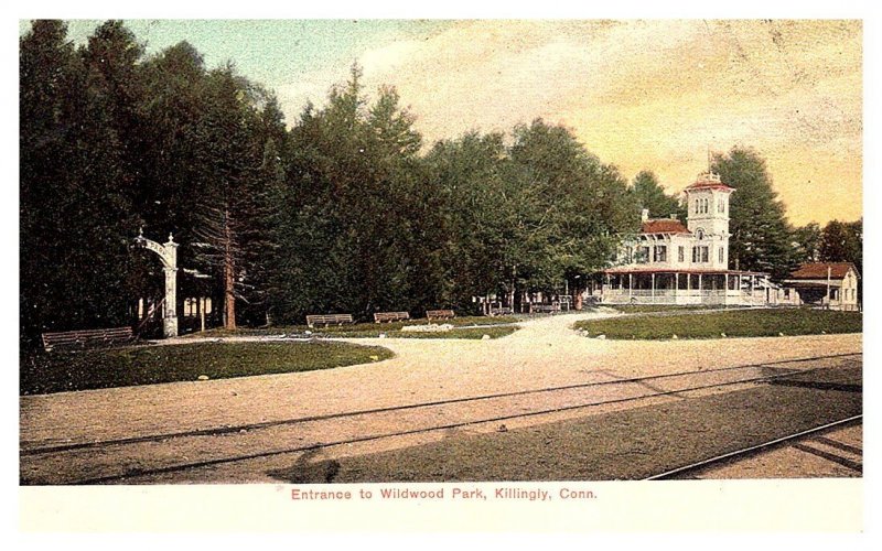 Connecticut  Danielson Entrance and Hotel   Wild Wood Park