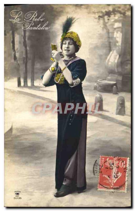 Postcard Old Fashion Headdress Woman dress pants