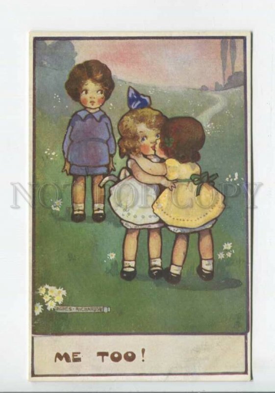 439981 Agnes RICHARDSON Kiss of Girls Friends CRY Vintage postcard TUCK #9982
