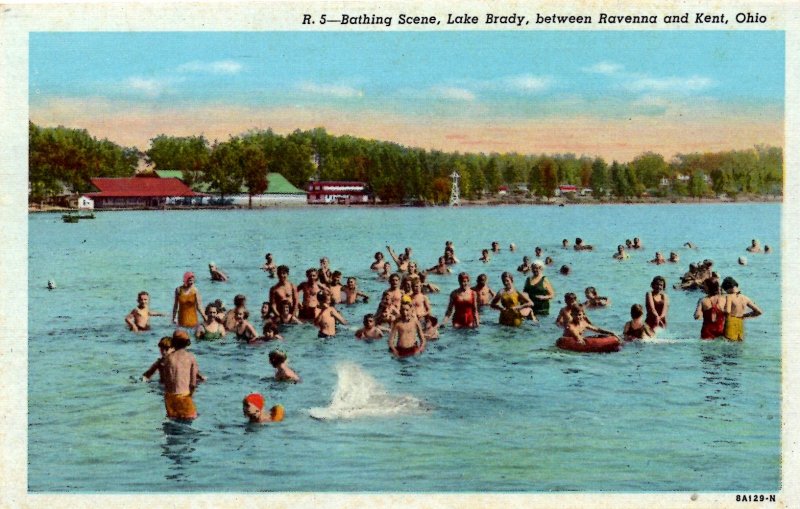 Kent, Ohio - Bathing Scene at Lake Brady - c1920