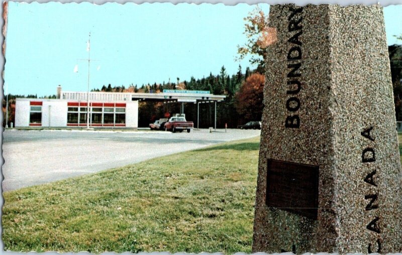 US Border and Customs Jackman Maine Vintage Postcard 1982