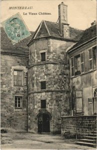 CPA Montereau Le Vieux Chateau FRANCE (1100775)