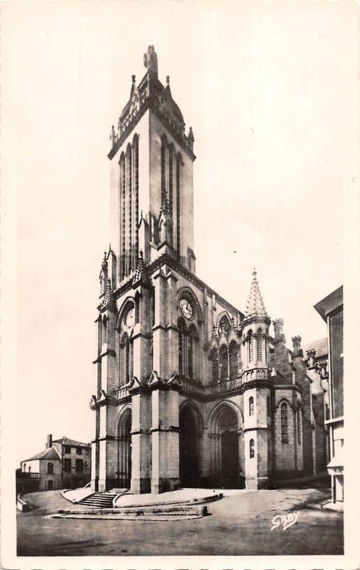 BF8041 cholet m et l eglise saint pierre france        France