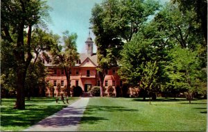 Wren Building College William Mary Williamsburg VA Virginia VTG Postcard UNP