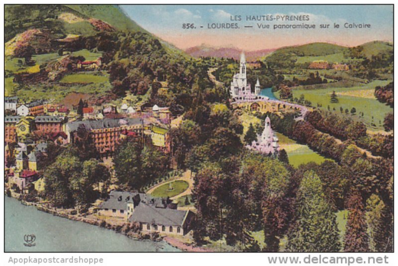 France Lourdes Vue panoramique sur le Calvaire