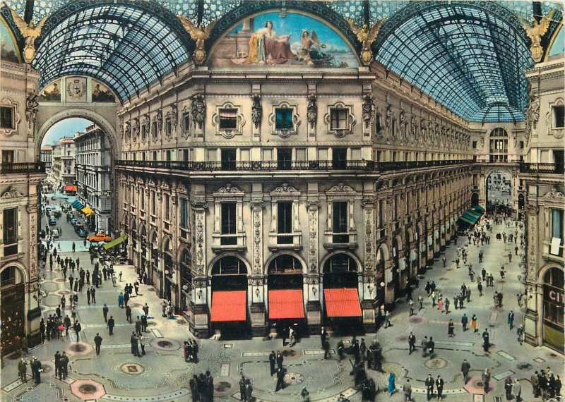 Postcard Italy Milan inside of Vittorio Emanuele Gallery