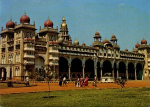 India Karnakata Mysore Palace