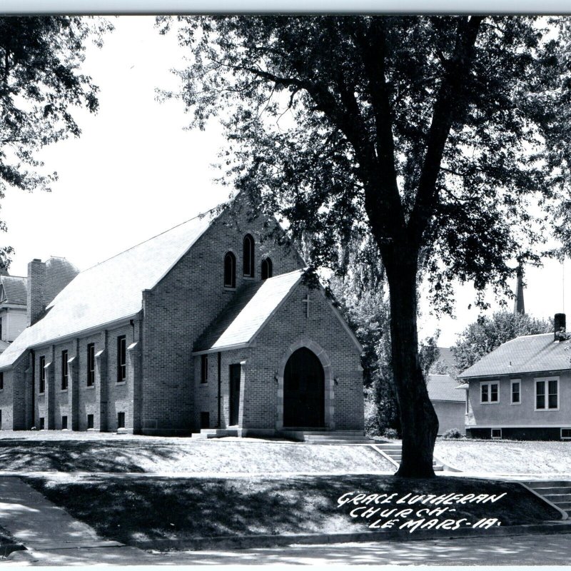 c1950s Le Mars, IA RPPC Grace Lutheran Church Small Residential Building PC A109