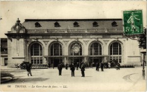 CPA TROYES - La Gare - vue de face (72008)