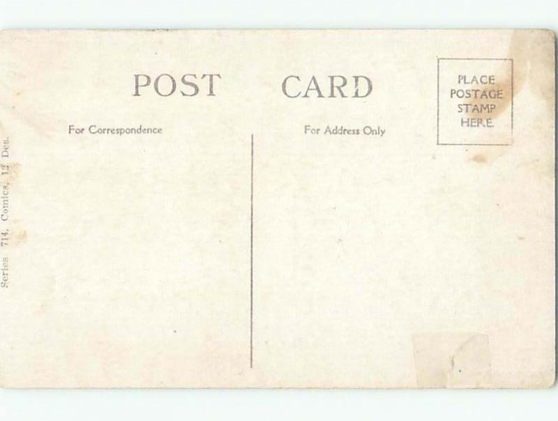 Pre-Linen risque MAN LOOKS BACKWARD AT WOMAN'S BUTT k7641