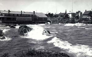 C.1910 RPPC Lake Breeze Hotel & Lighthouse Eagle Harbor, MI Postcard P134