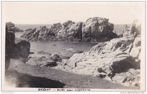 RP:Brehat , Côtes-d´Armor , France , 1935 ; Rocks near Lighthouse