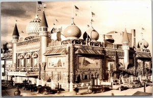 RPPC  SD Mitchell 1946 Corn Palace