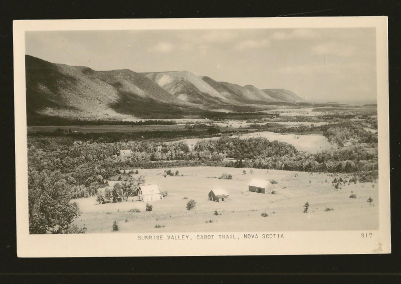 Canada Sunrise Valley Cabot Trail Nova Scotia S17 Vintage Postcard Unposted