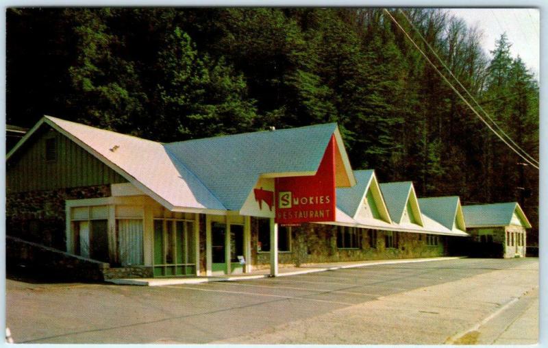 GATLINBURG, Tennessee TN   Roadside SMOKIES RESTAURANT Park Entrance  Postcard