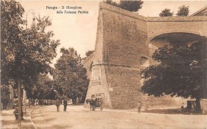 US5642 perugia il muraglione della fortezza paolina chariot italy