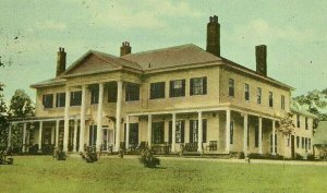 Postcard  Early View of Government House in Prince Edward Island, Canada.    N6