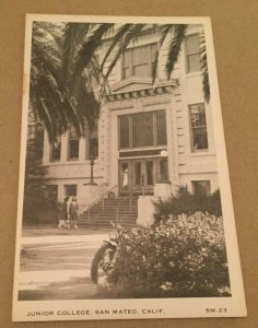 VINTAGE UNUSED POSTCARD JUNIOR COLLEGE SAN MATEO CAL.