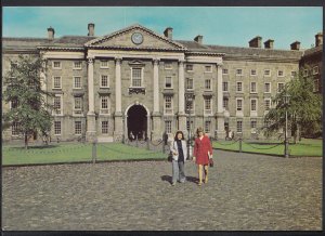 Ireland Postcard - Dublin - Parliament Square, Trinity College LC4185