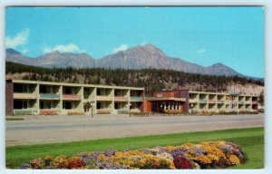 JASPER NATIONAL PARK, Canada ~ Roadside ANDREW MOTOR LODGE 1961 Postcard